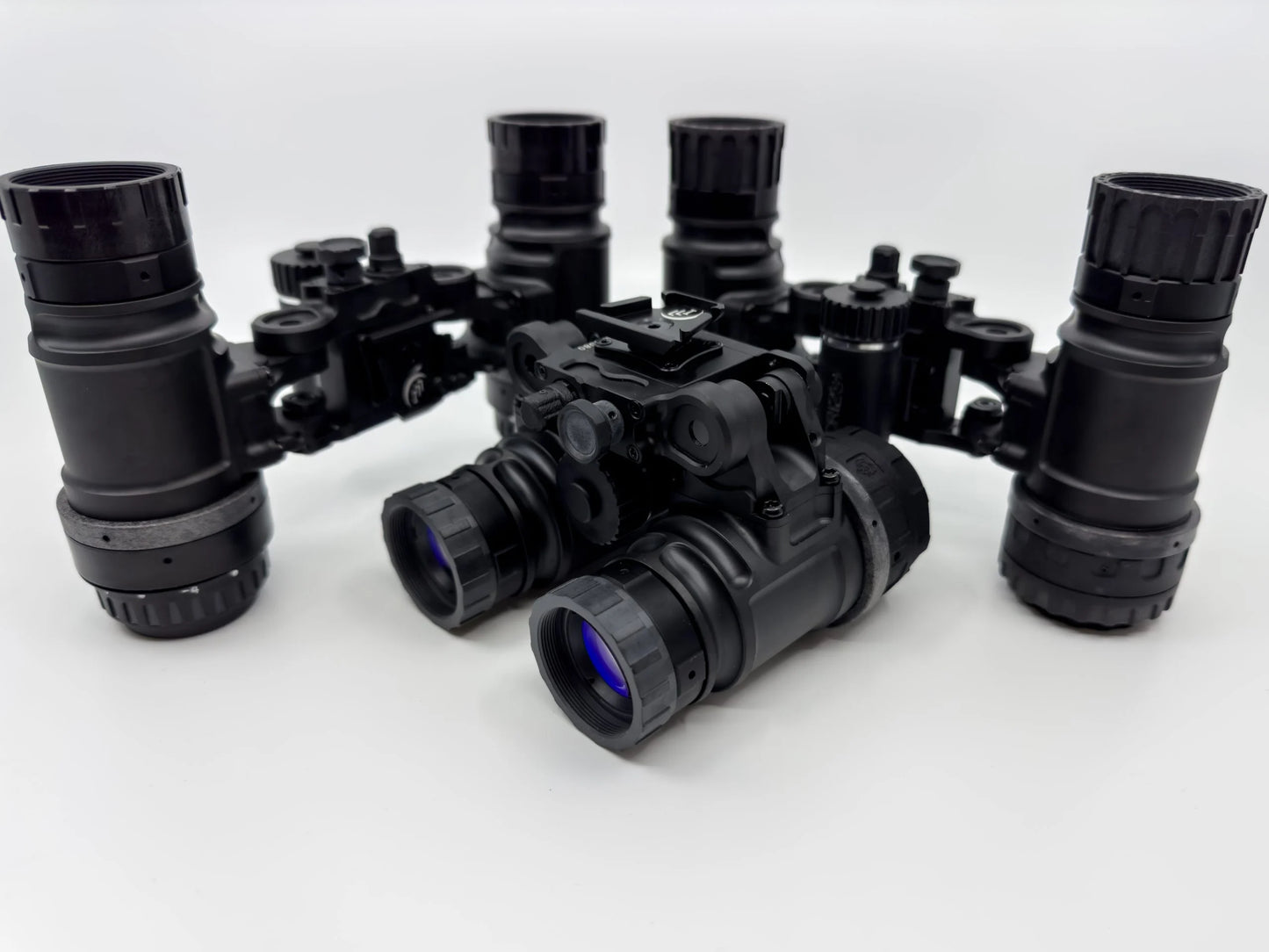 Low Light Innovations MH-1 Manual Gain Articulating Night Vision Goggle - BLACK